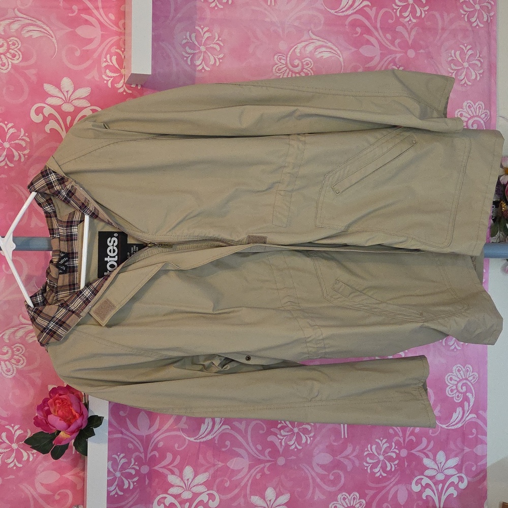 Totes Tan Raincoat Lightweight Utility Design